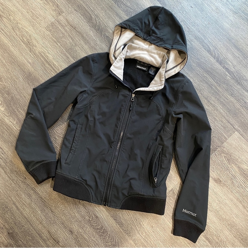 Marmot women’s outdoor hiking jacket black hooded